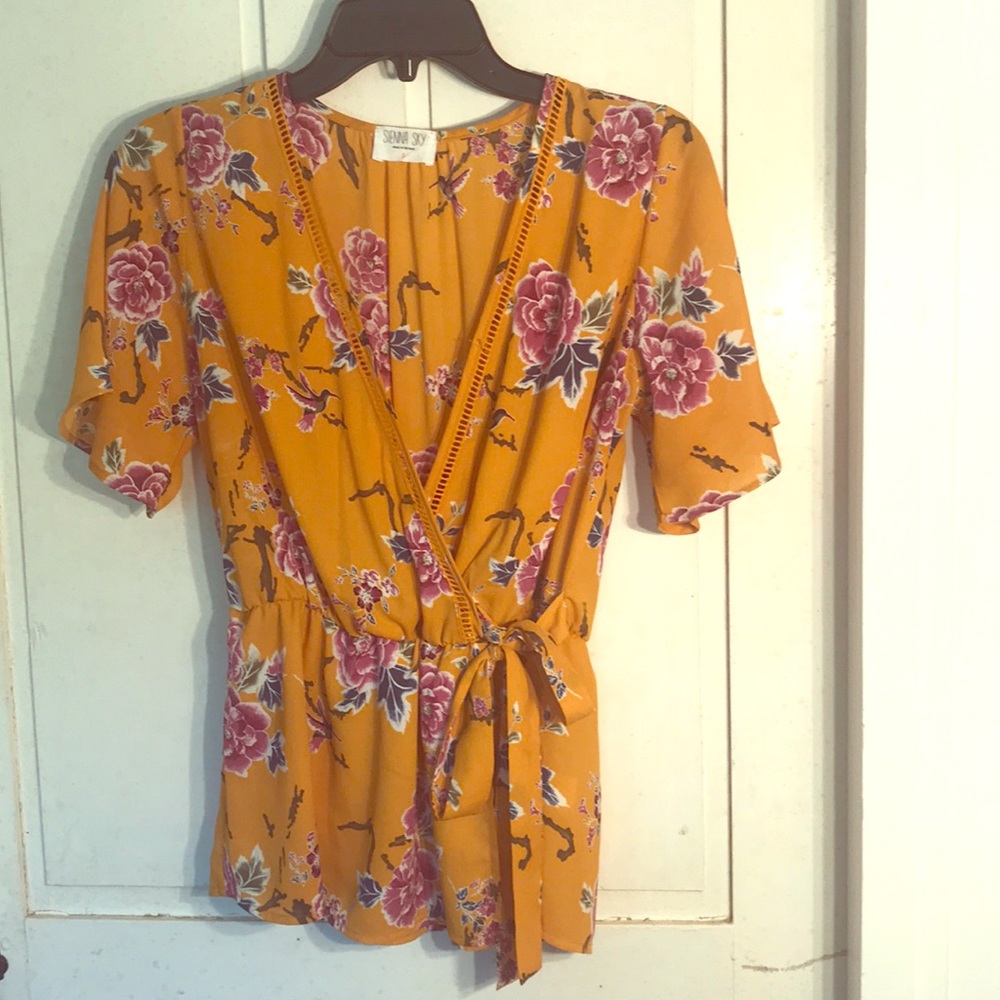 Striking Floral Blouse